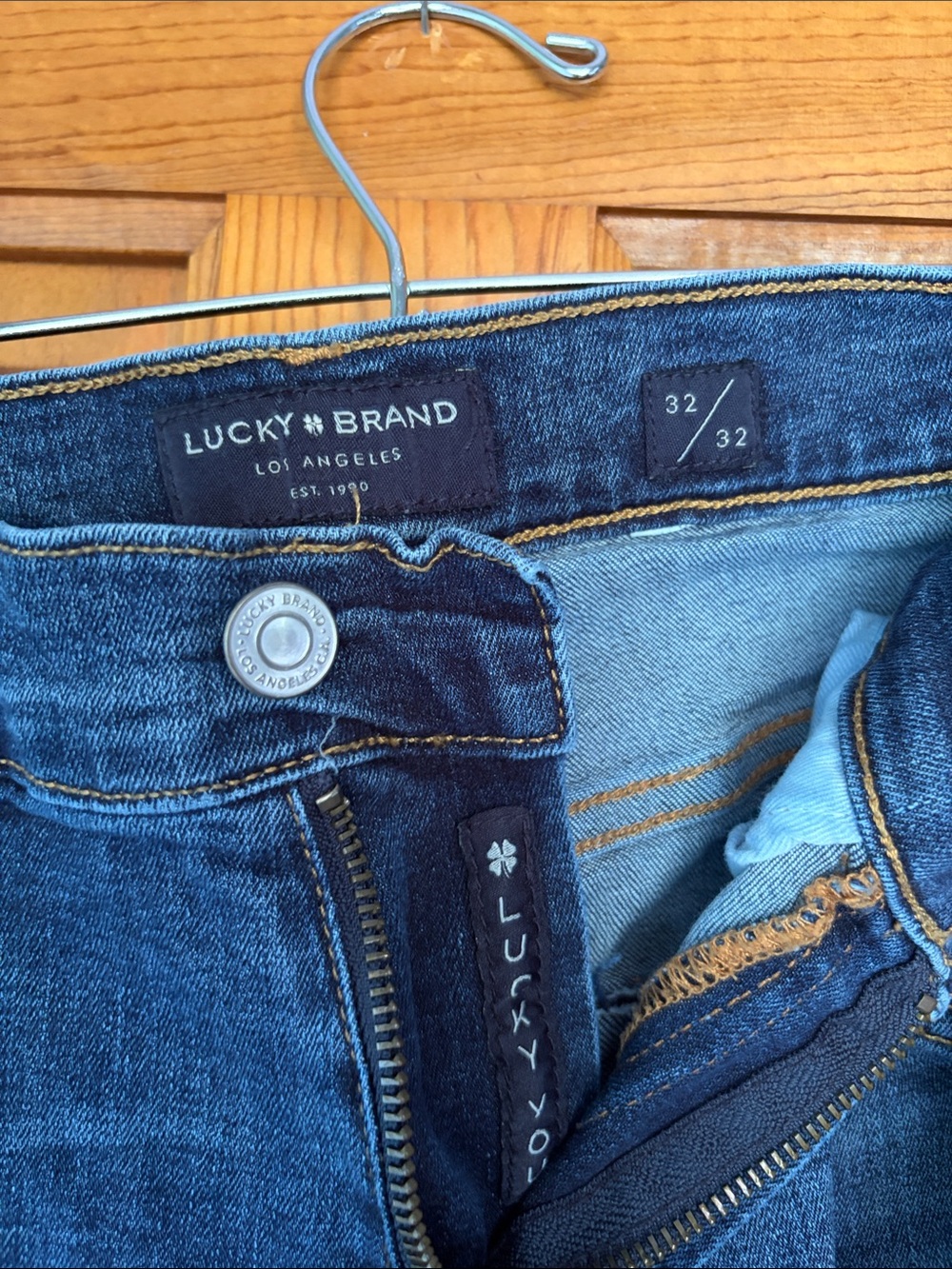 Lucky Brand Men's Indigo Relaxed Jeans - Picture 2 of 4